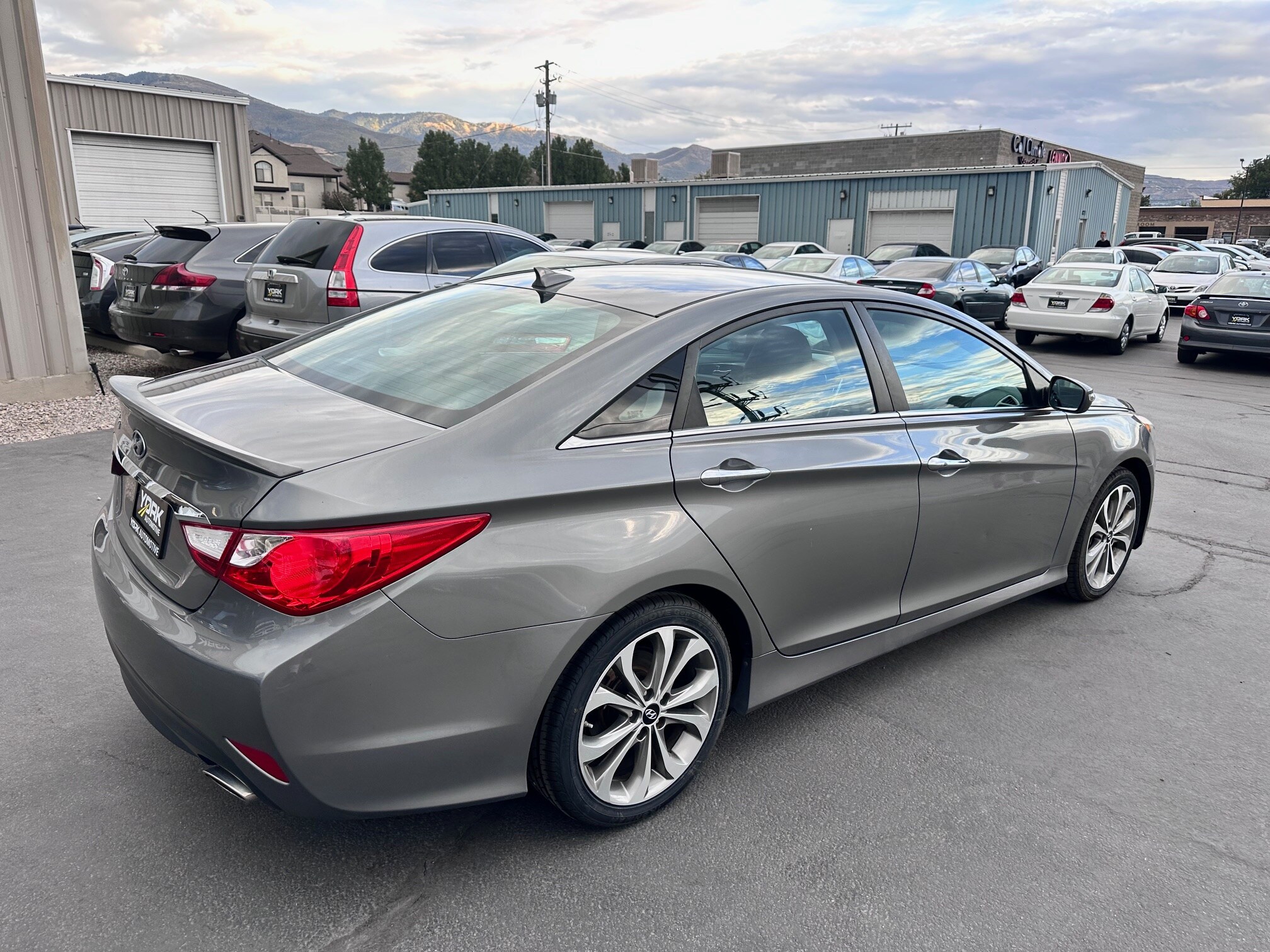 2014 Hyundai Sonata SE photo 2