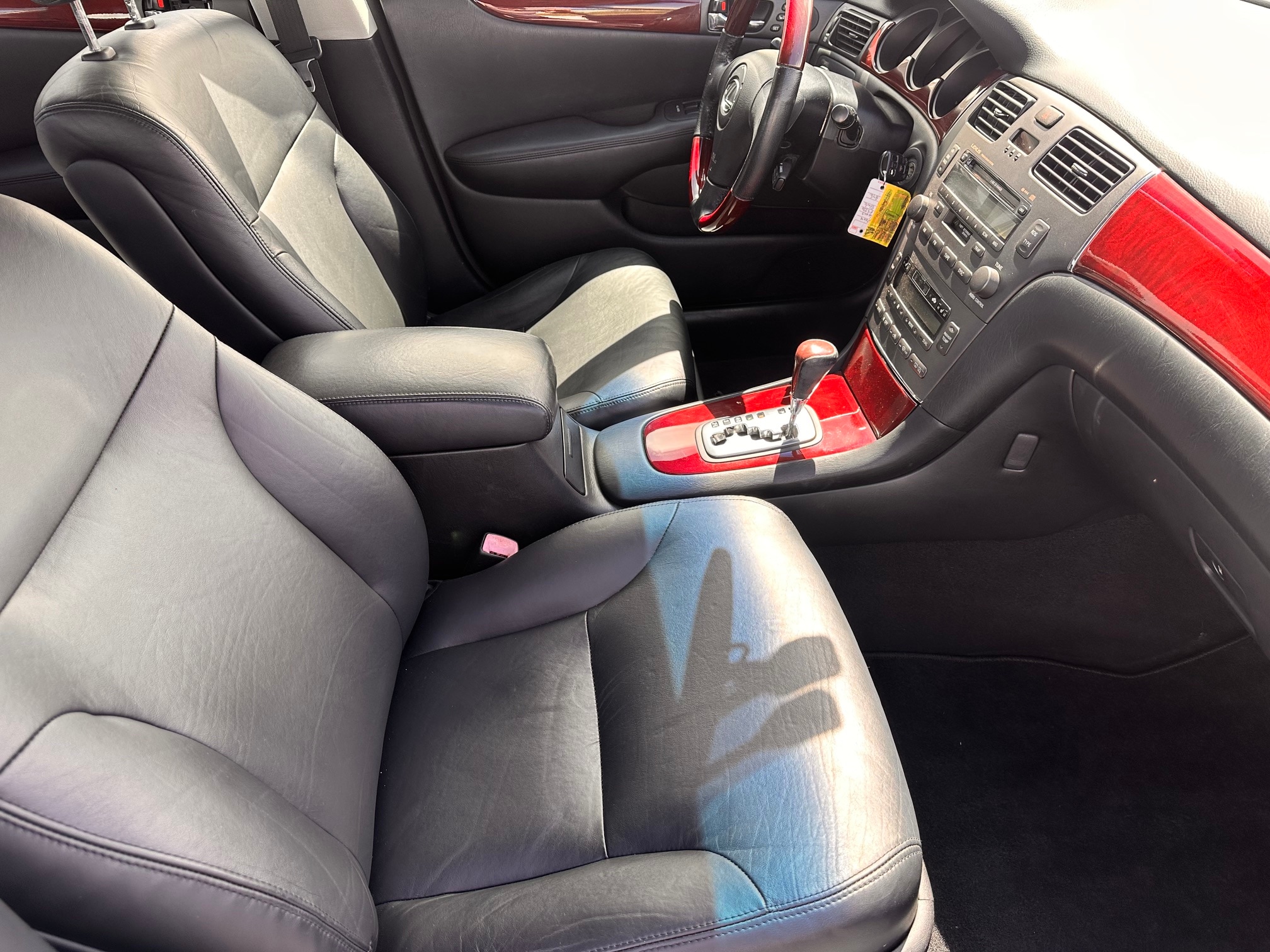2004 Lexus ES 330 - Photo 9