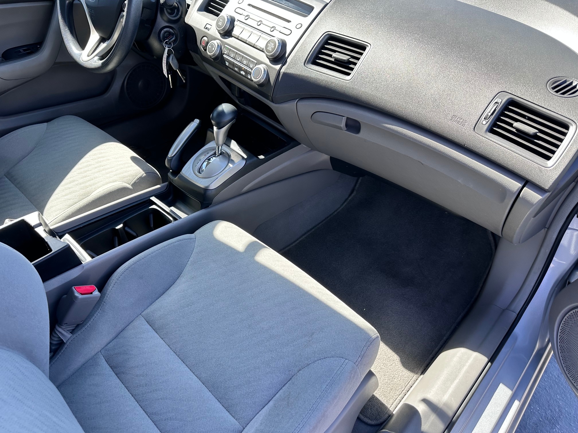 2011 Honda Civic LX - Photo 7