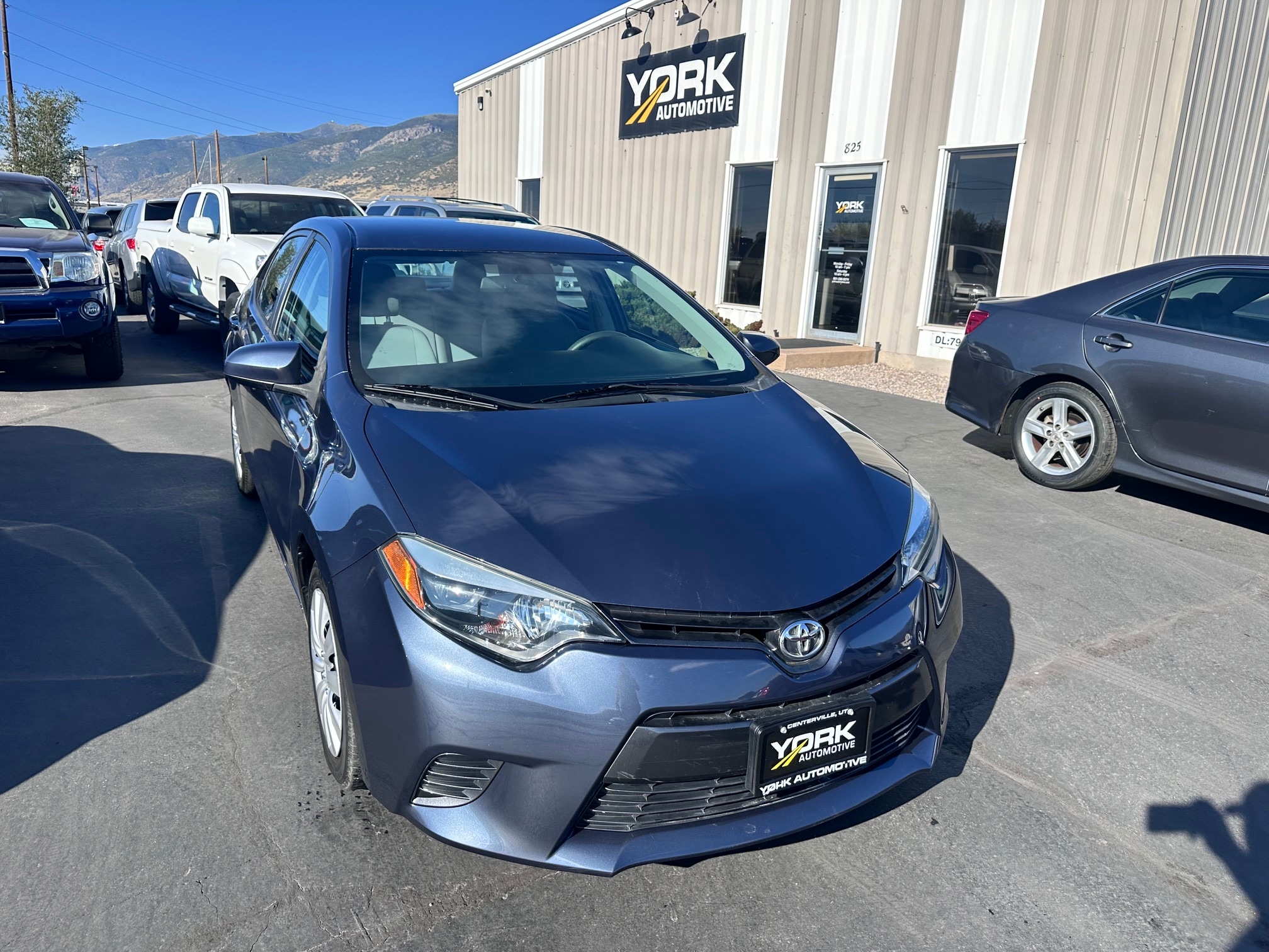 2016 Toyota Corolla LE FWD photo
