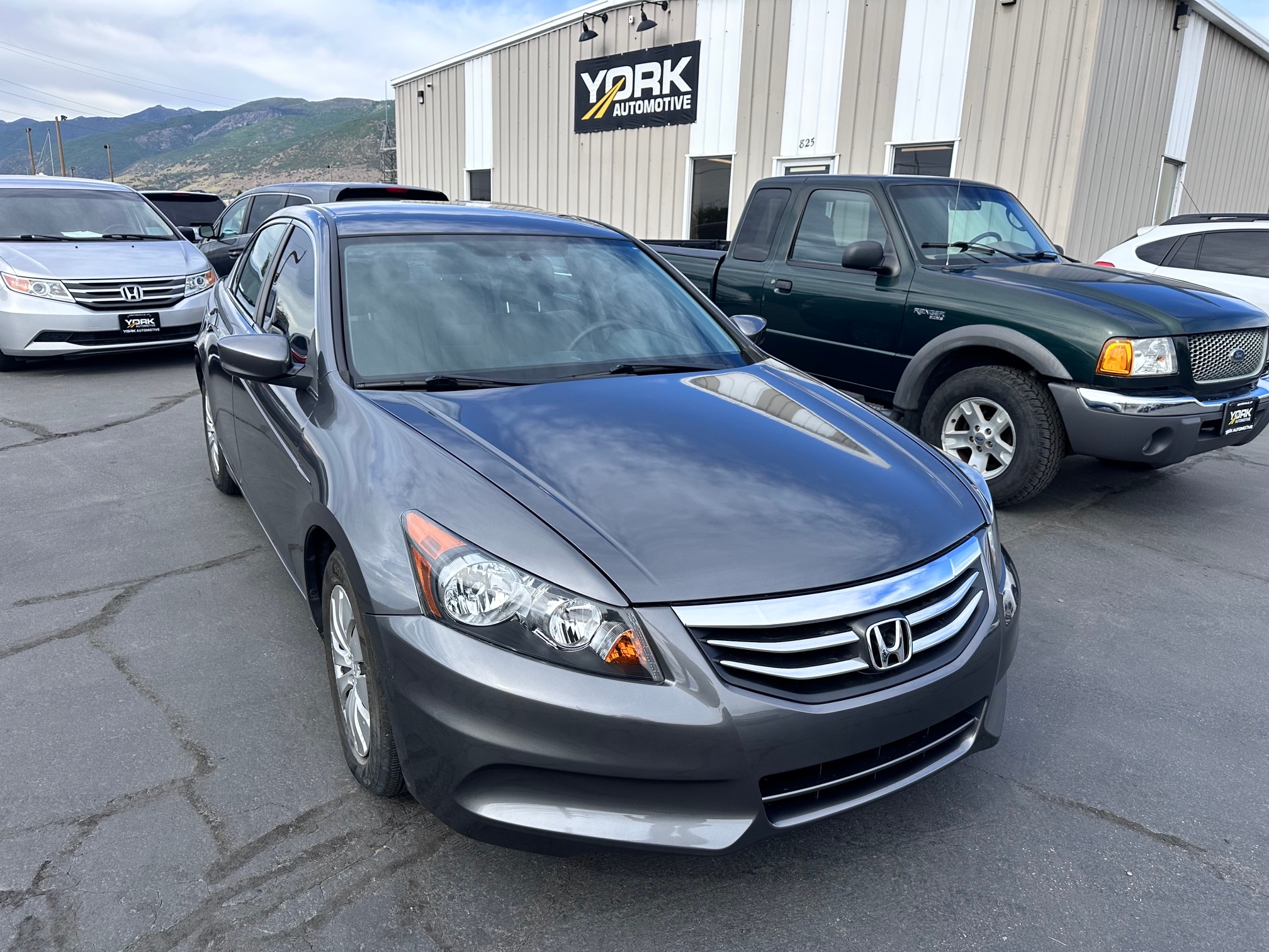 2011 Honda Accord LX Auto's photo