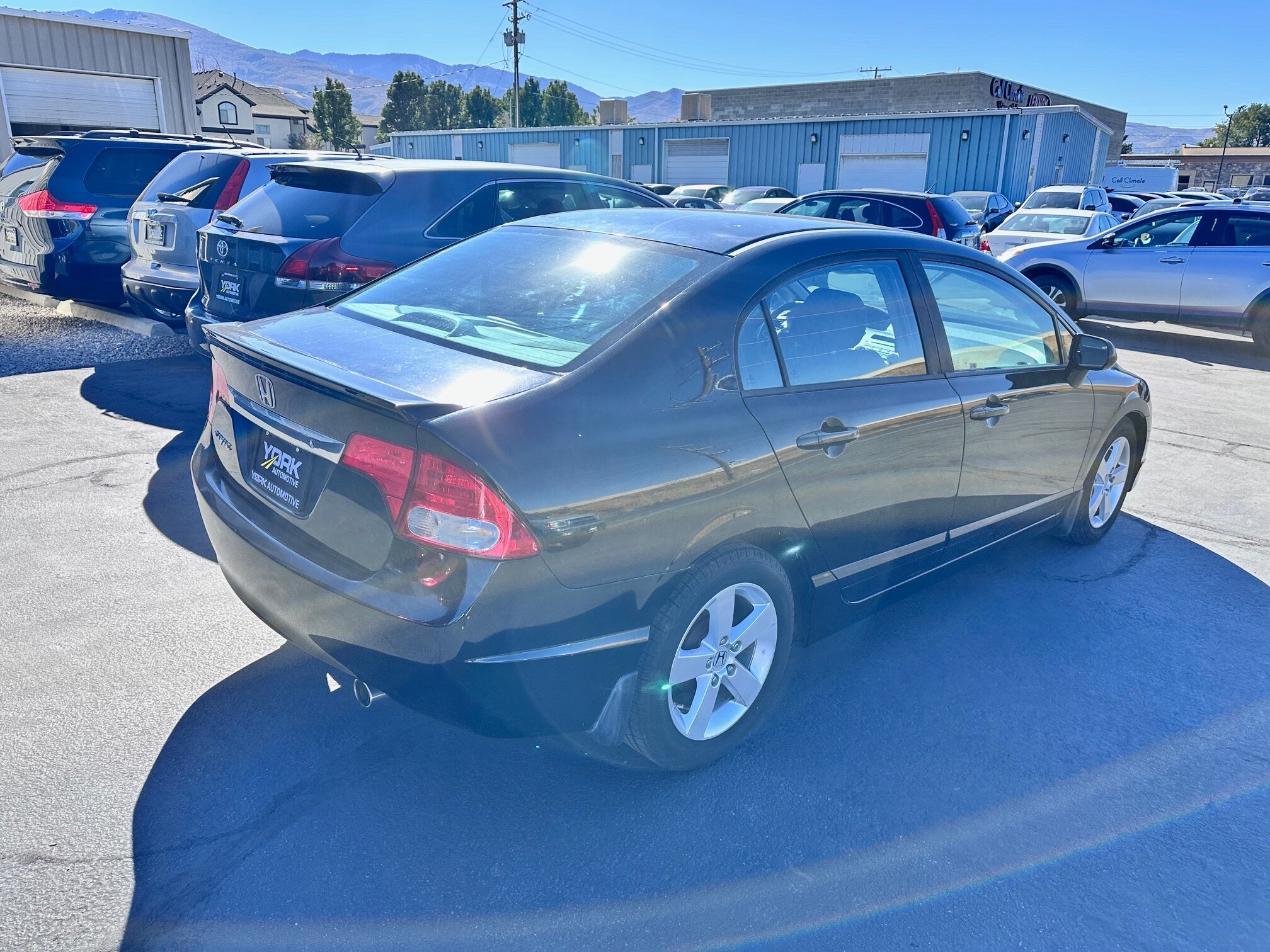 2010 Honda Civic photo 2
