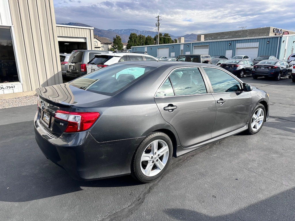 Used 2014 Toyota Camry SE (2014.5) Sedan
