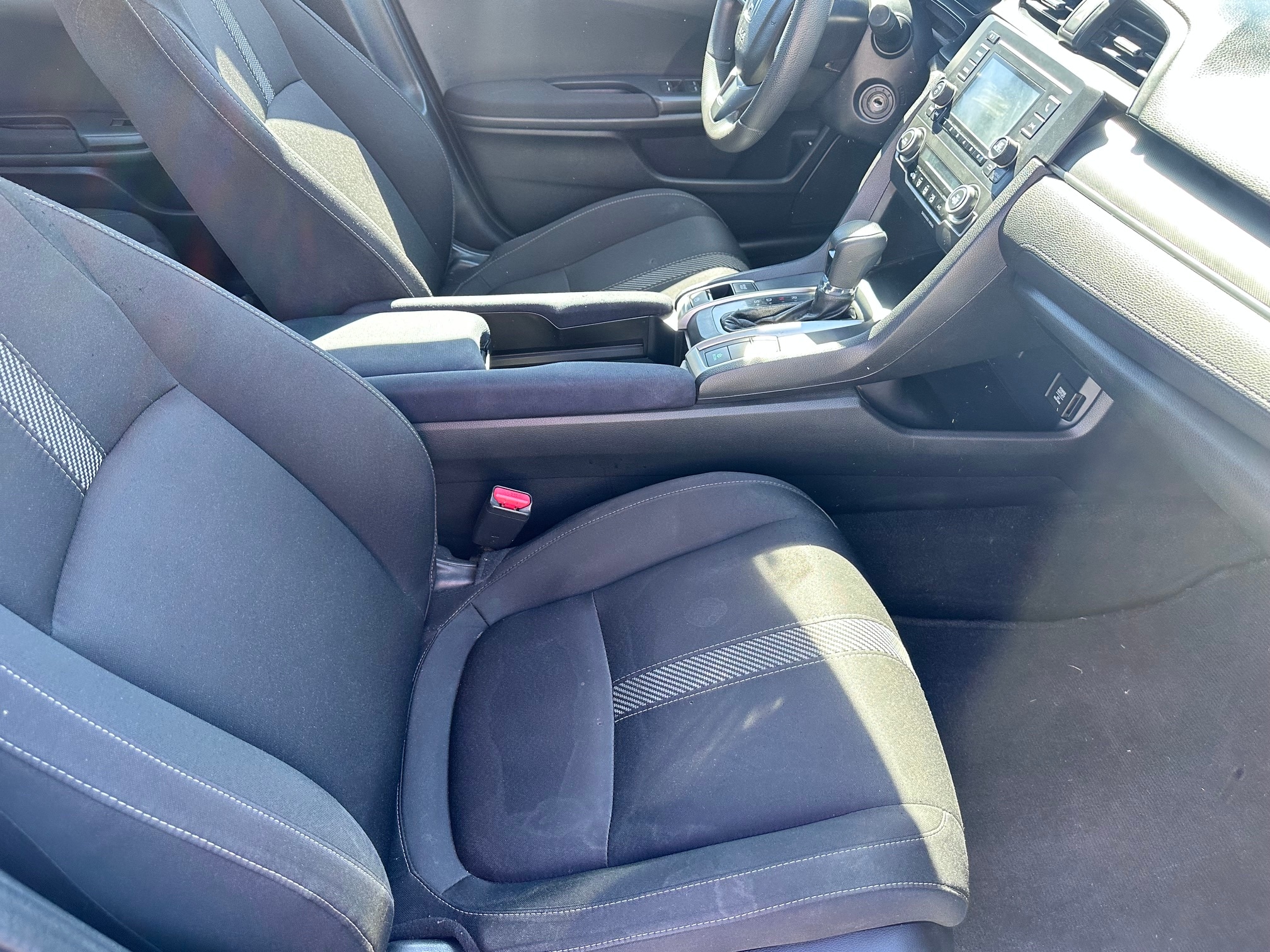 2017 Honda Civic LX - Photo 9