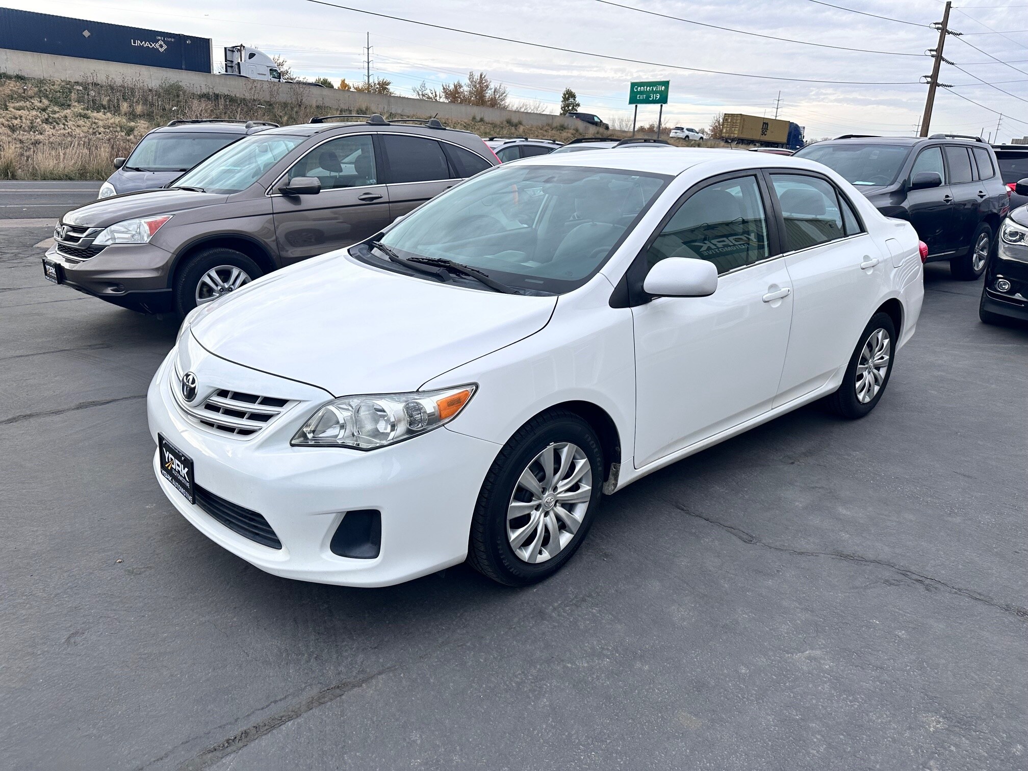 2013 Toyota Corolla LE photo 2
