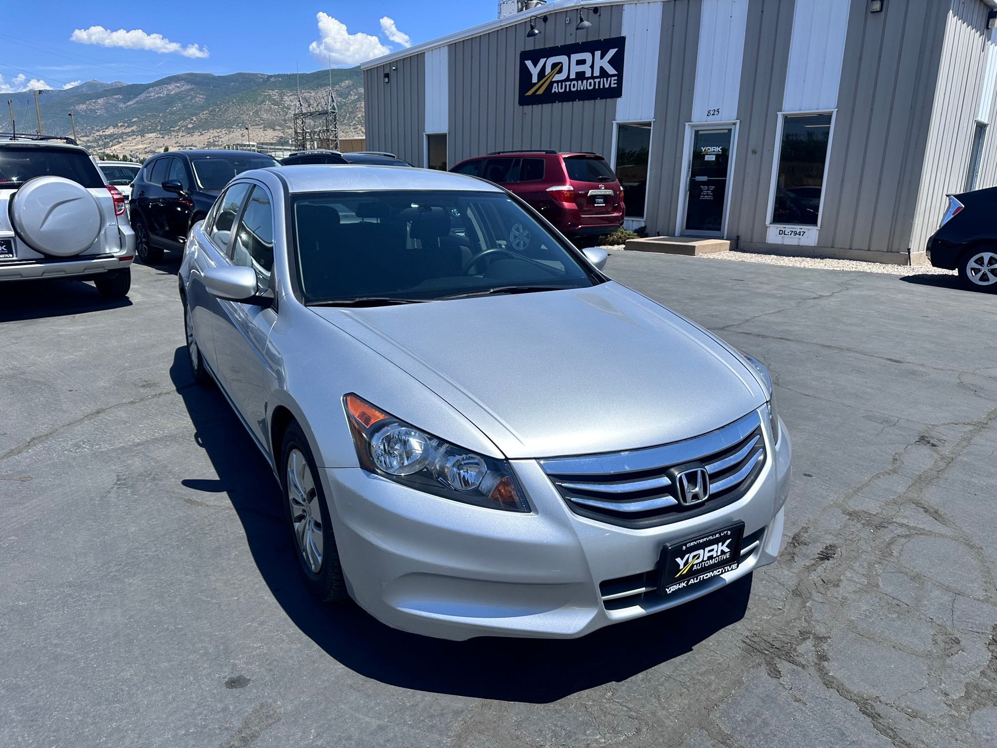 2012 Honda Accord LX Auto's photo