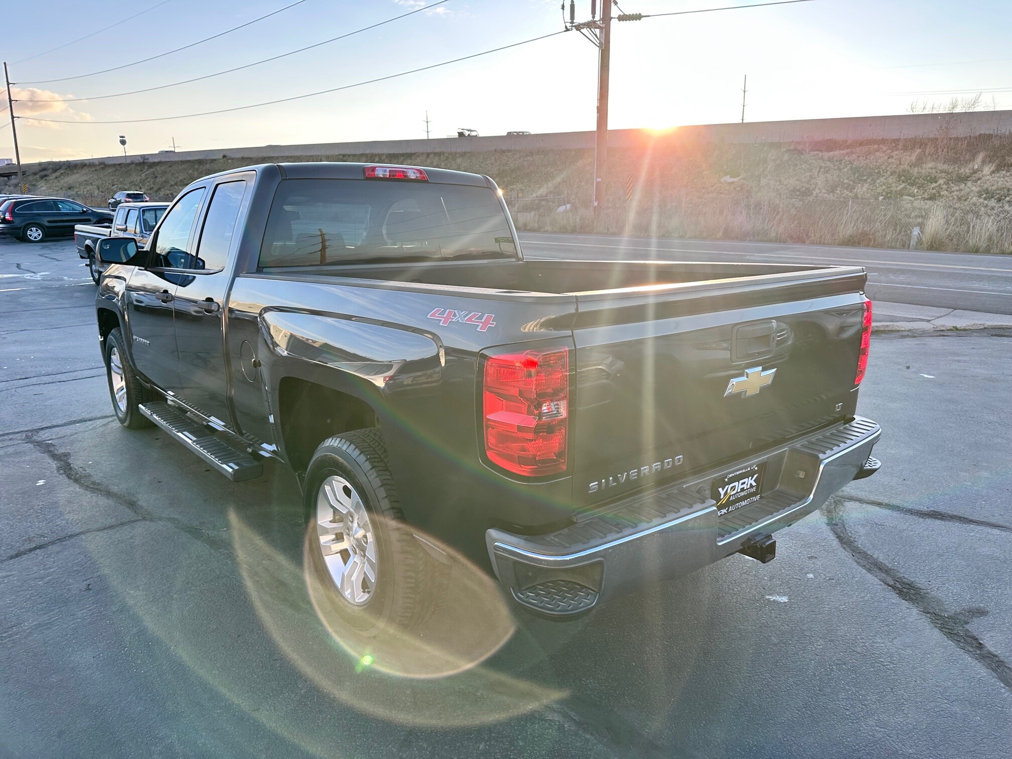 2014 Chevrolet Silverado 1500 LT photo 4