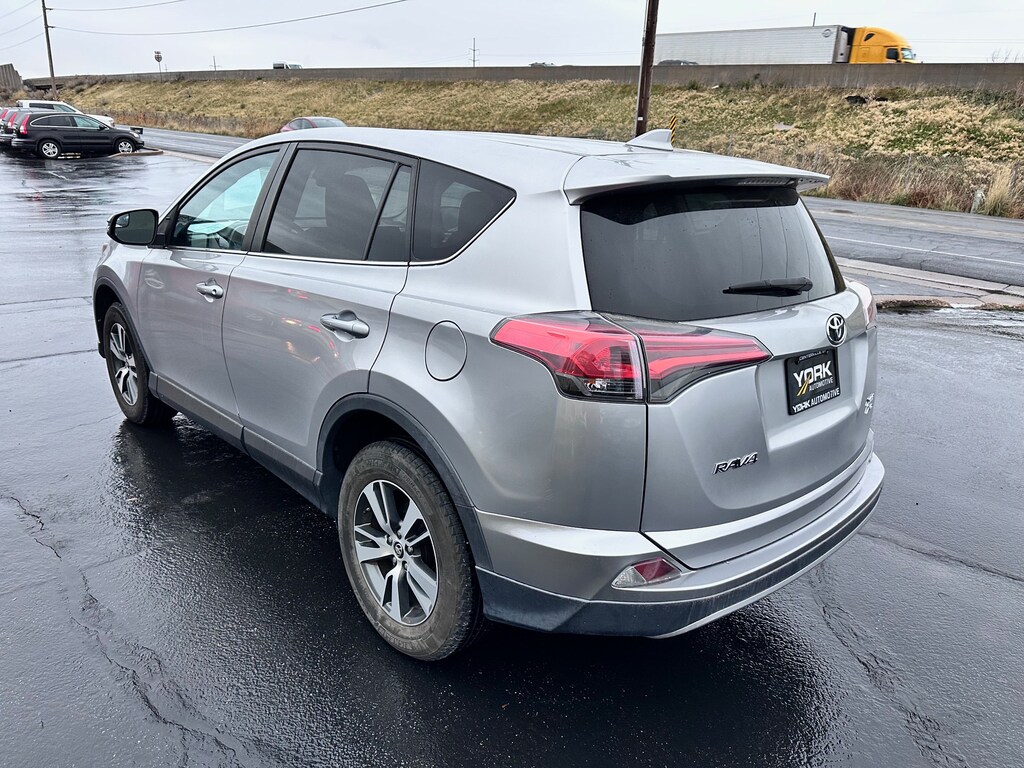 Used 2017 Toyota RAV4 XLE SUV