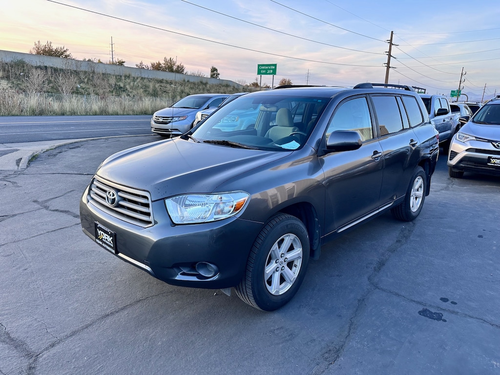 Used 2010 Toyota Highlander Base V6 SUV