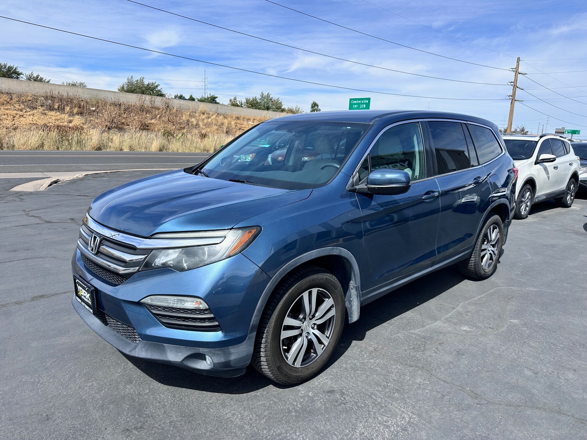 2016 Honda Pilot EX photo 2