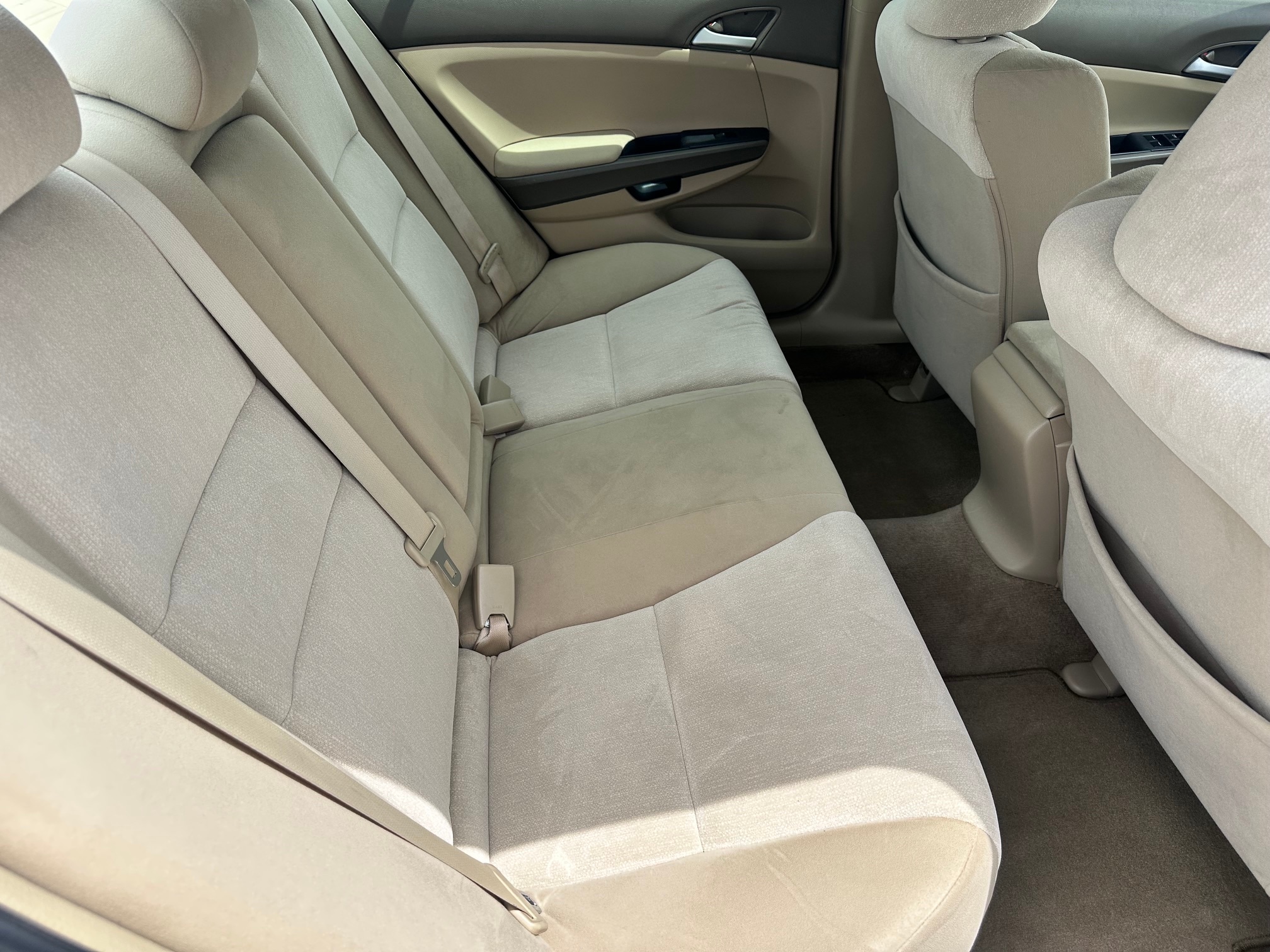 2009 Honda Accord LX - Photo 8