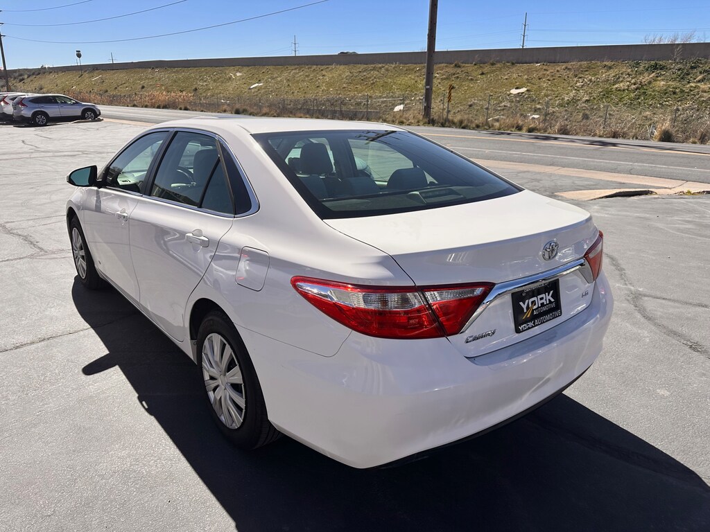 Used 2015 Toyota Camry LE Sedan
