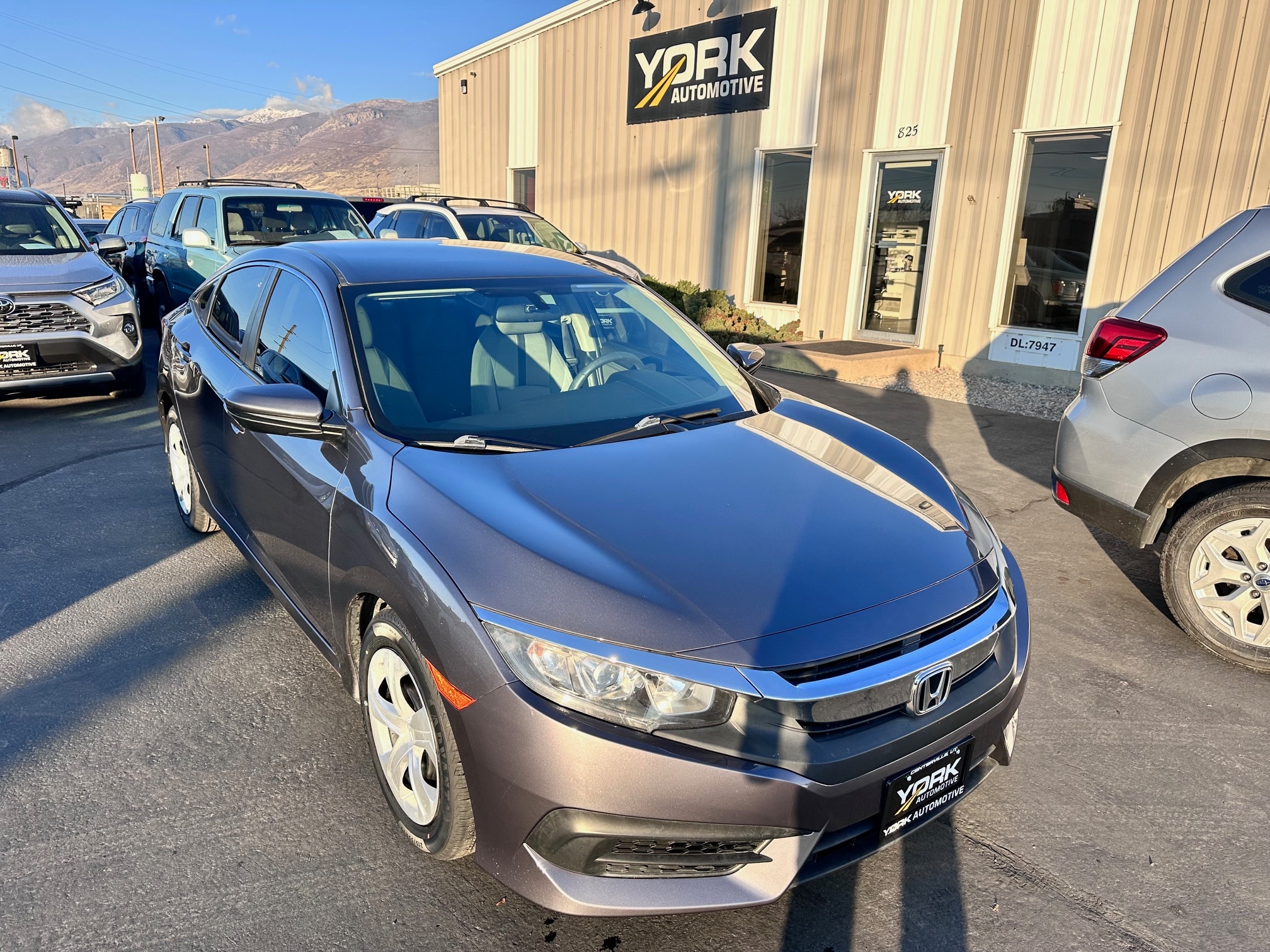 2018 Honda Civic LX's photo