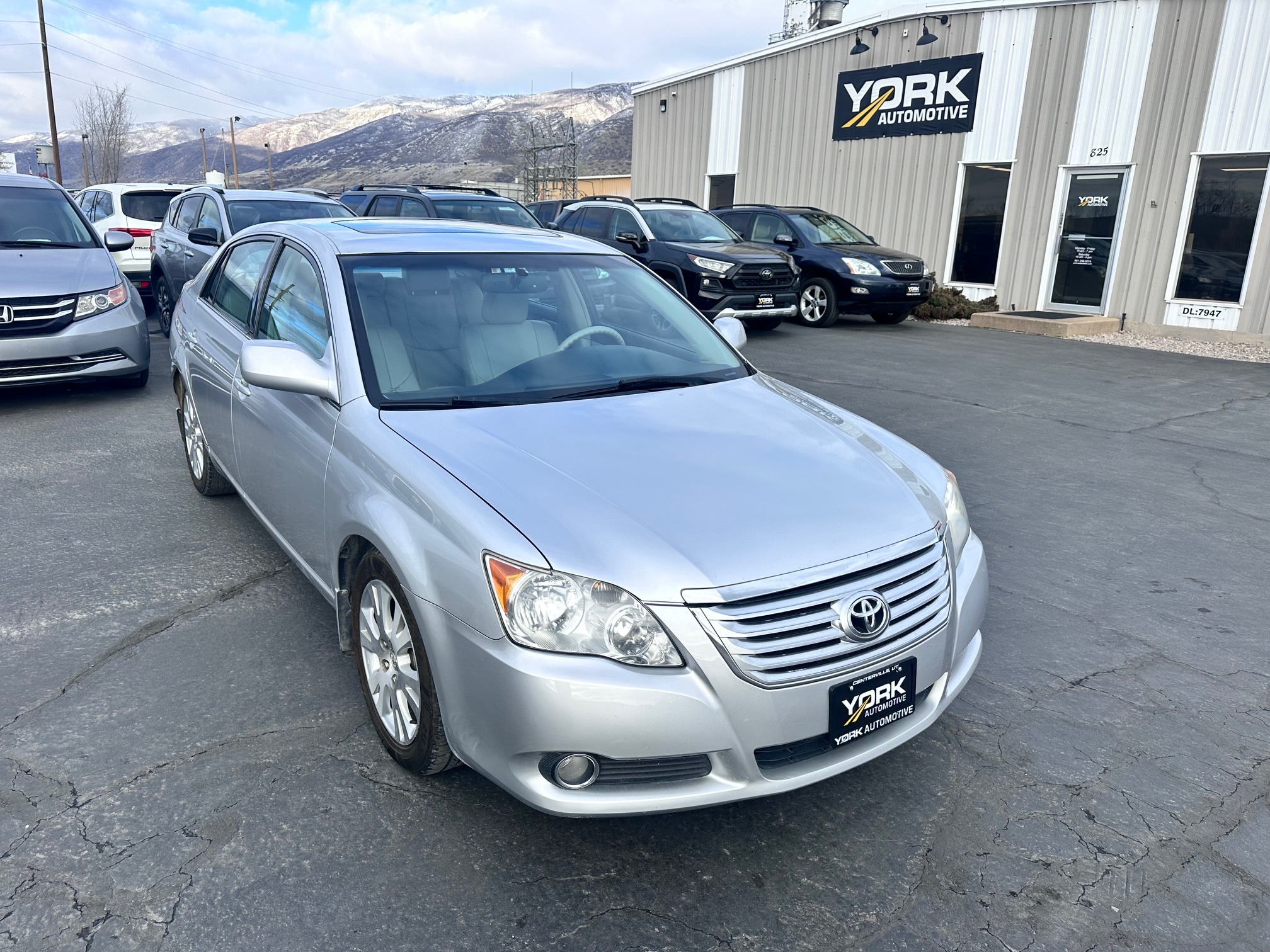 2009 Toyota Avalon XLS