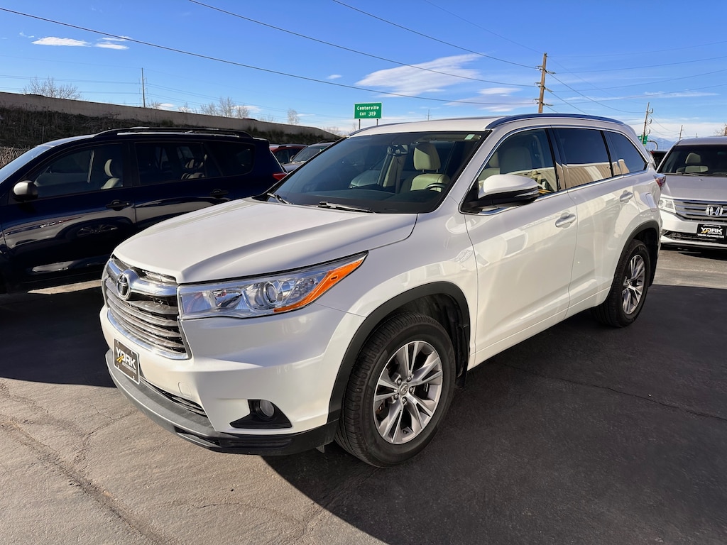 Used 2014 Toyota Highlander XLE V6 SUV