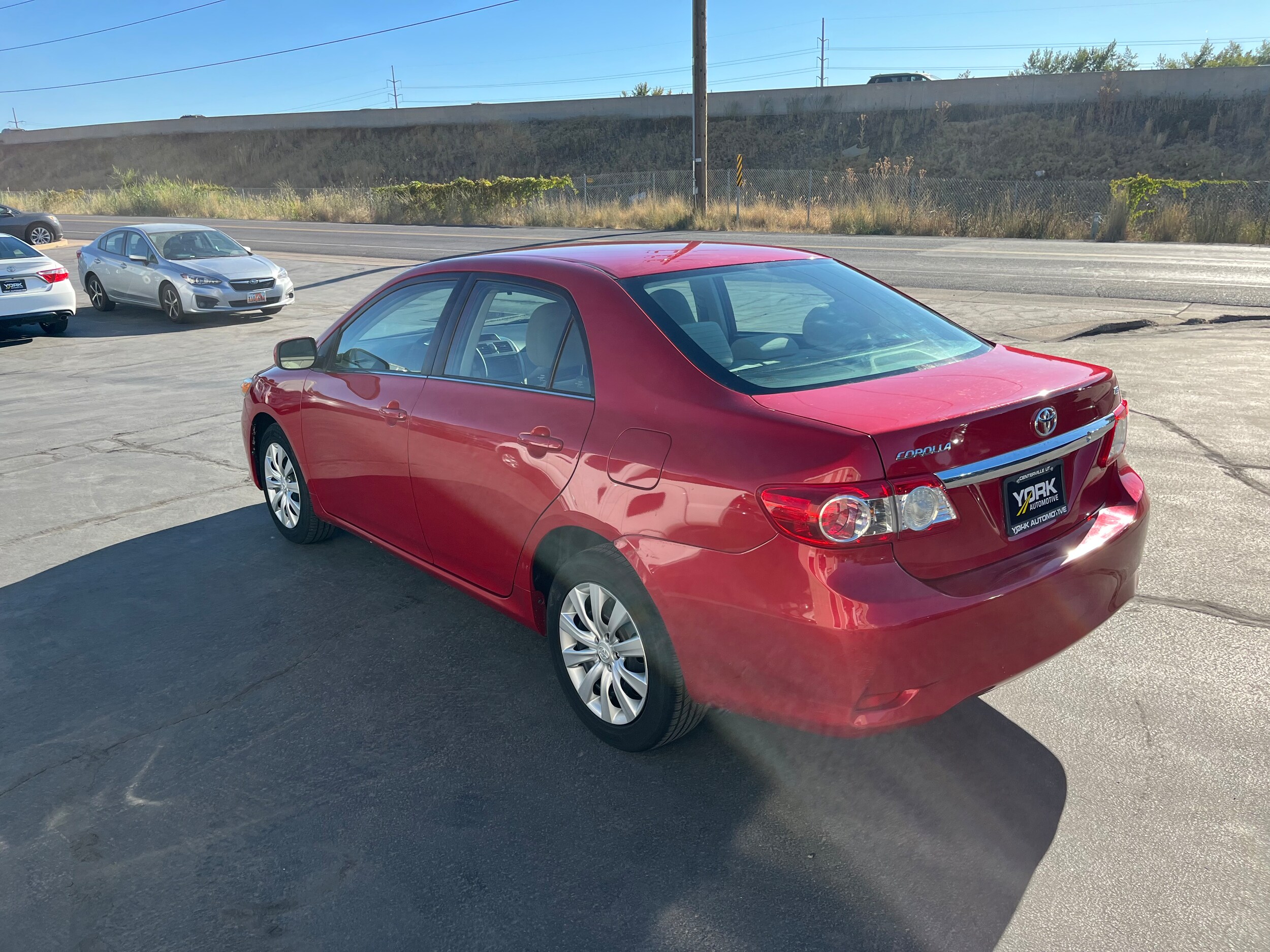 2013 Toyota Corolla LE photo 3