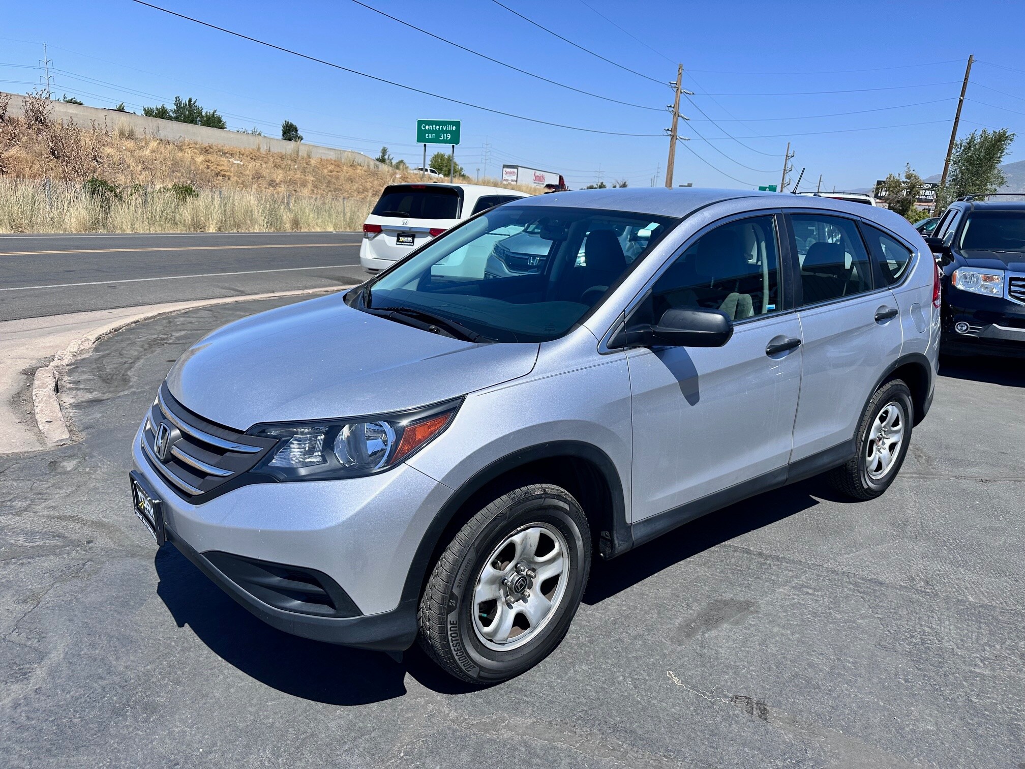 2014 Honda CR-V LX photo 2