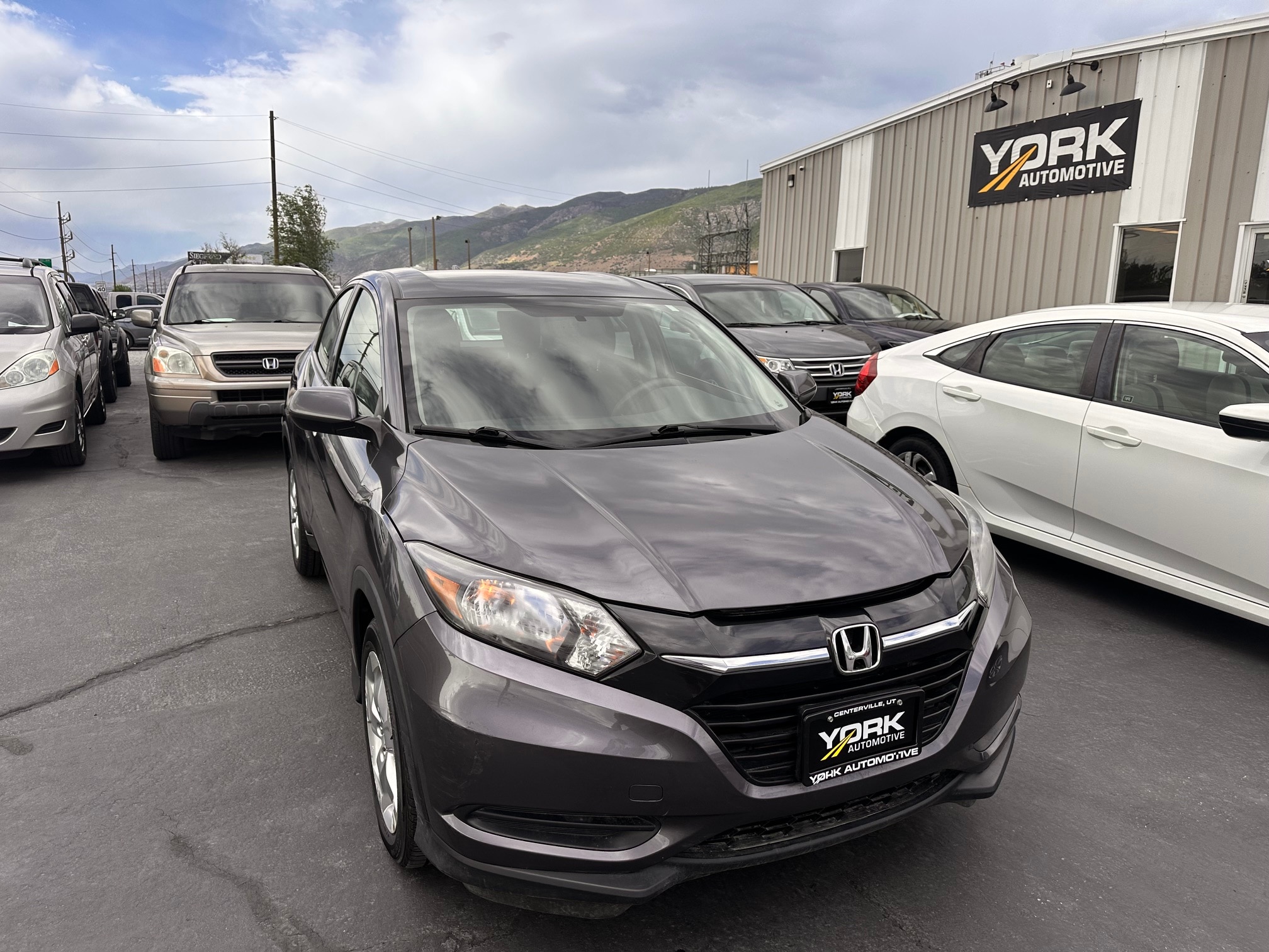 2016 Honda HR-V LX 4WD's photo