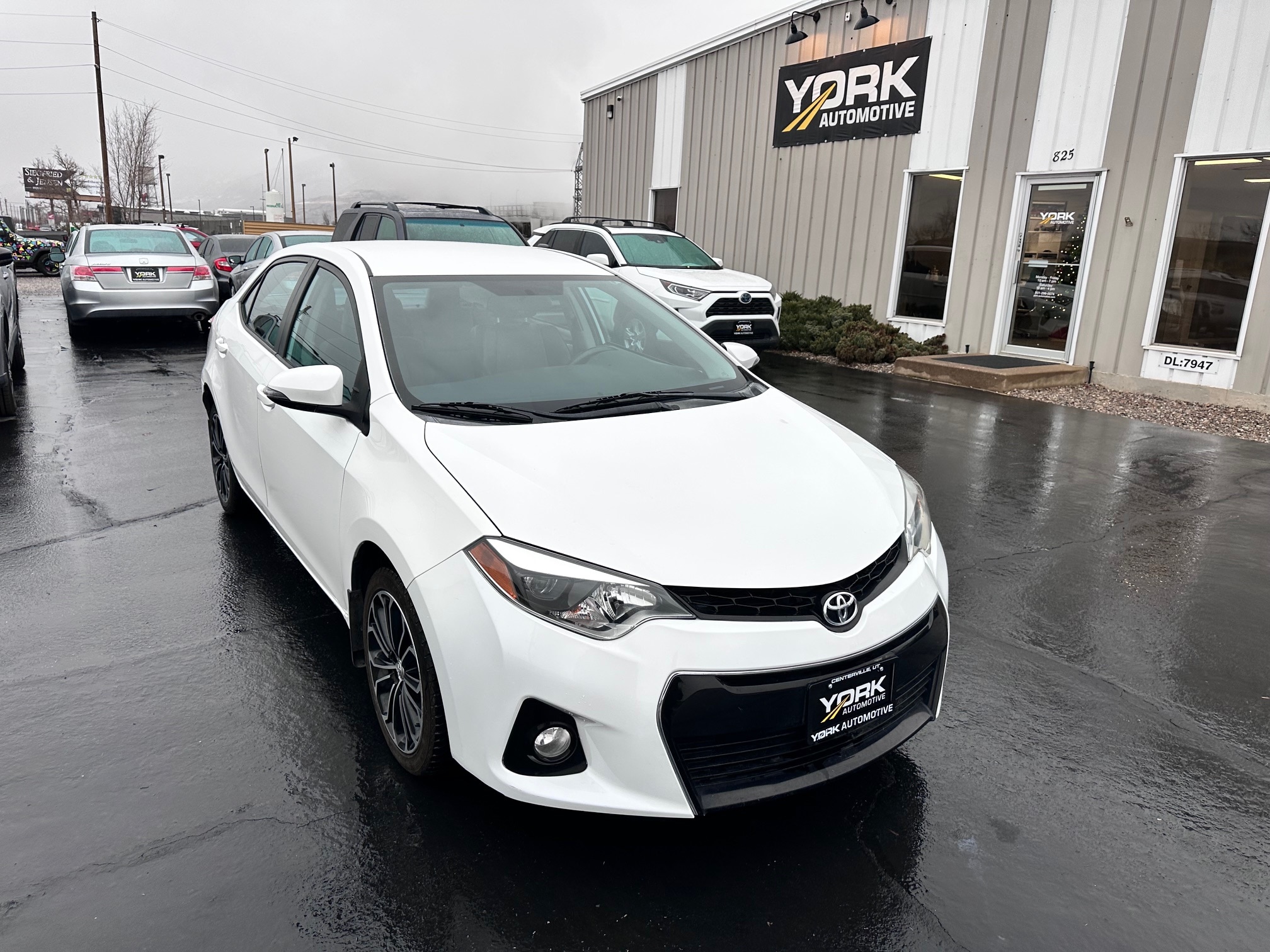 2015 Toyota Corolla S Plus's photo