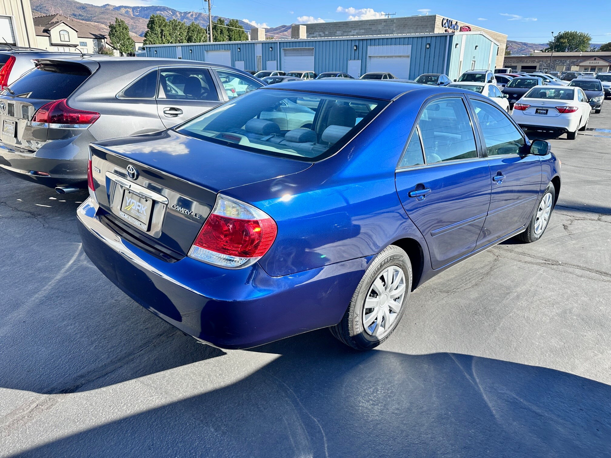 2006 Toyota Camry LE photo 3