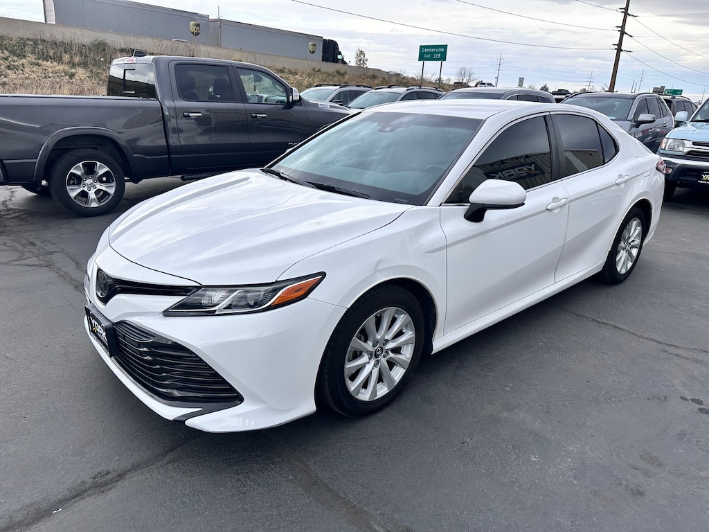 Used 2018 Toyota Camry LE Sedan