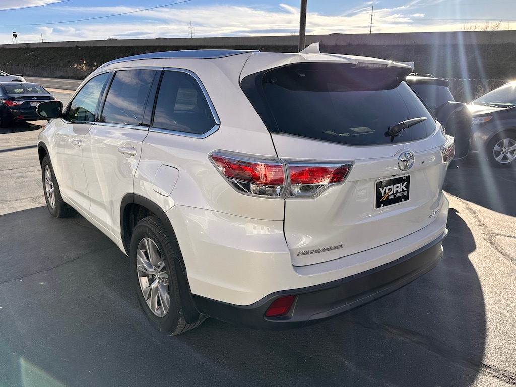 Used 2014 Toyota Highlander XLE V6 SUV