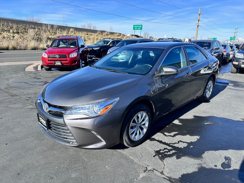 Used 2017 Toyota Camry LE Sedan
