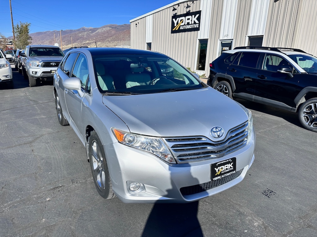 Used 2011 Toyota Venza V6 AWD Crossover