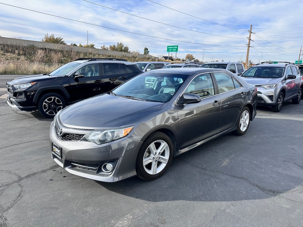 Used 2014 Toyota Camry SE (2014.5) Sedan