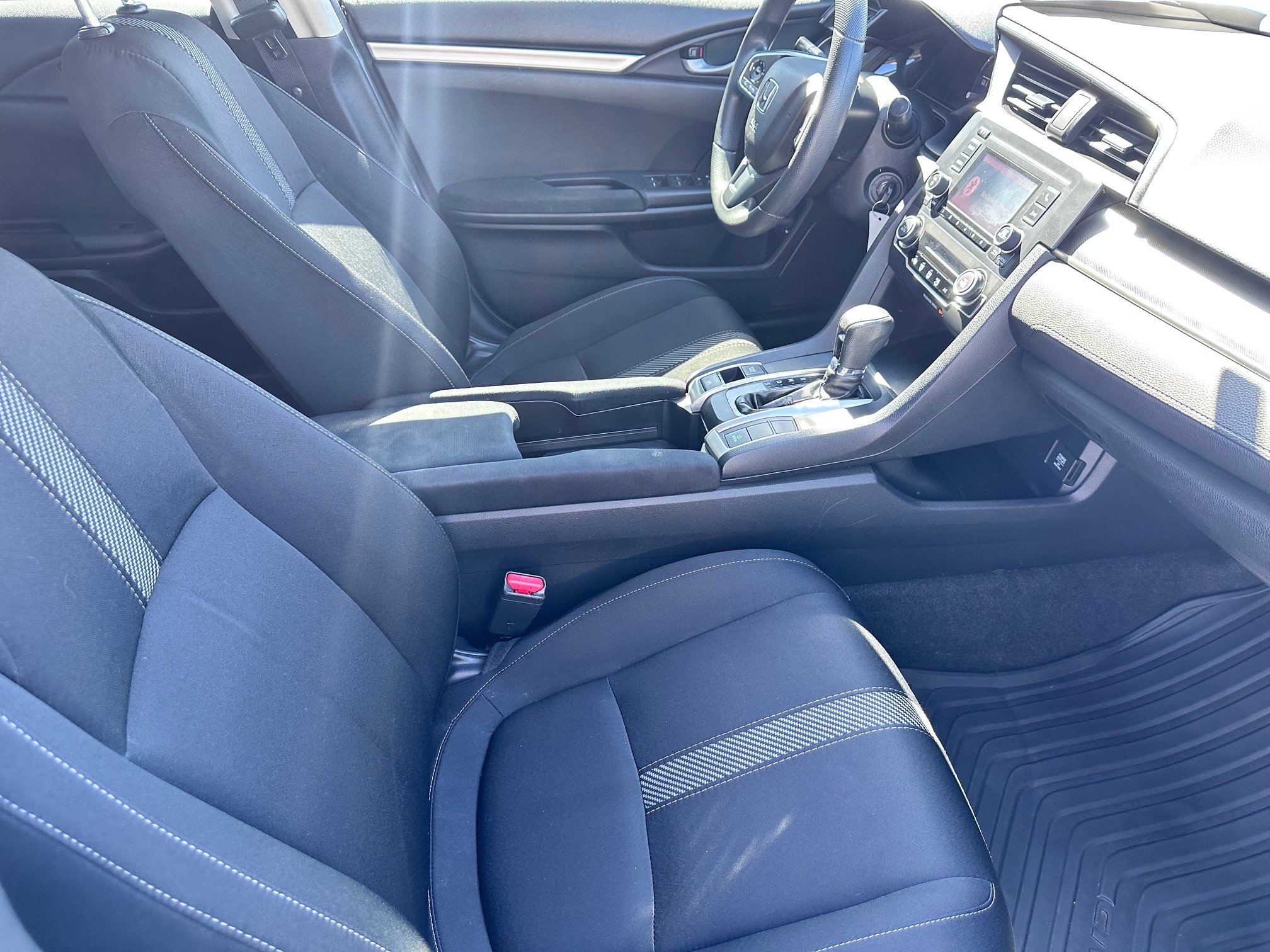 2017 Honda Civic LX - Photo 9