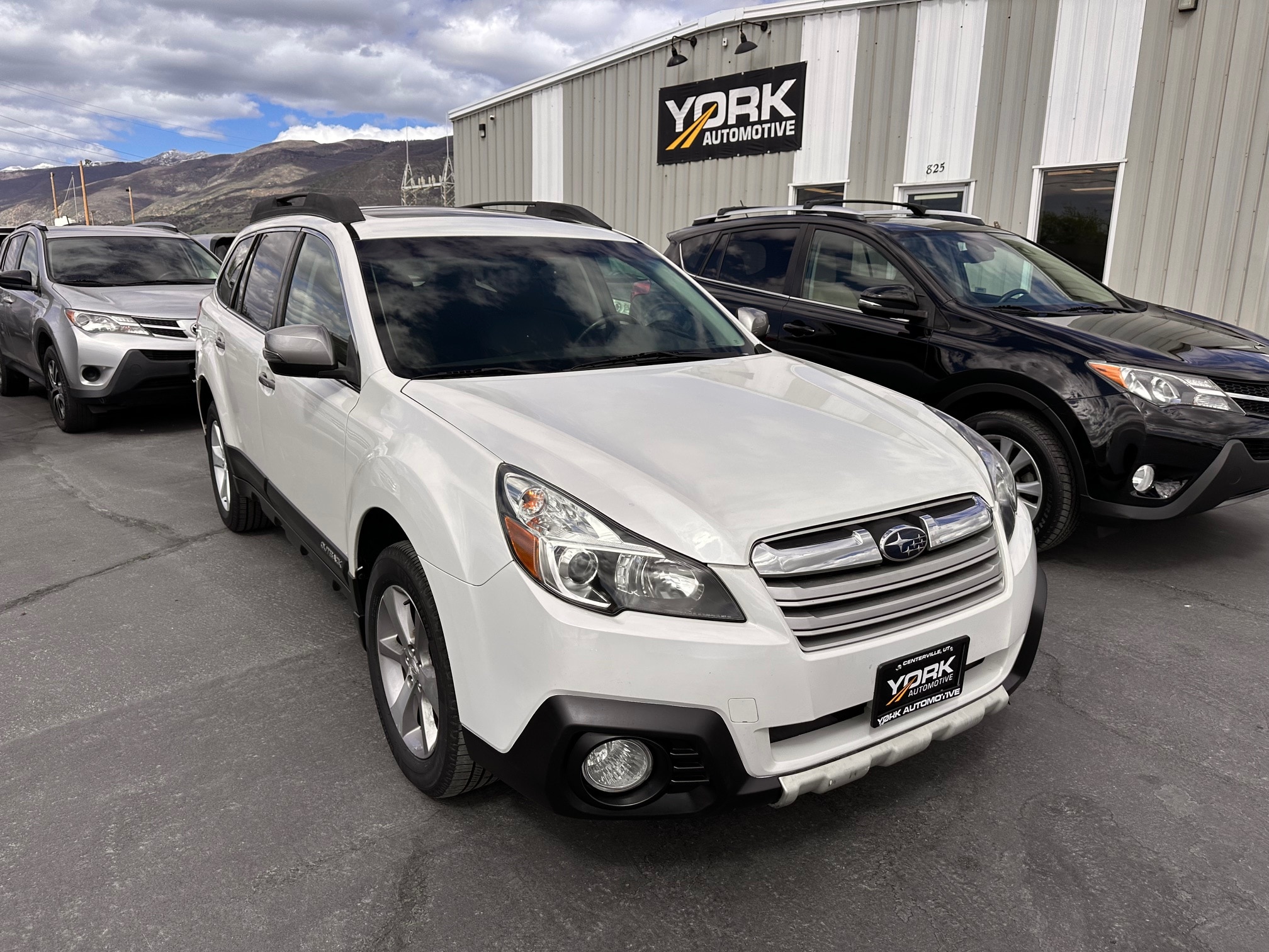 2013 Subaru Outback 2.5i Limited CVT PZEV's photo