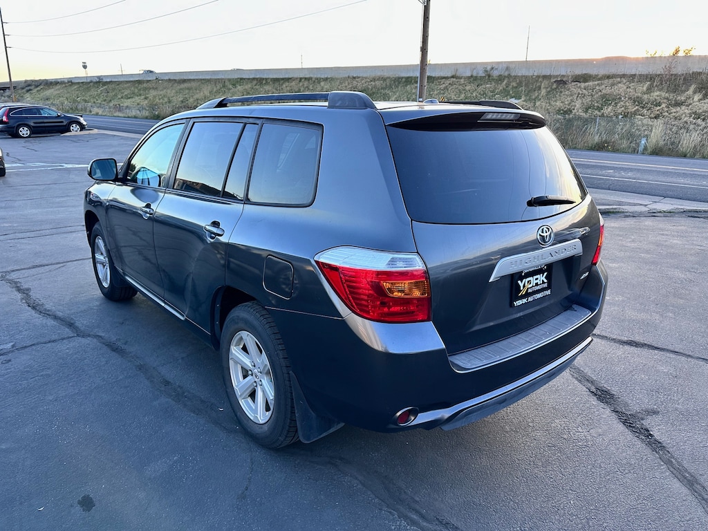 Used 2010 Toyota Highlander Base V6 SUV
