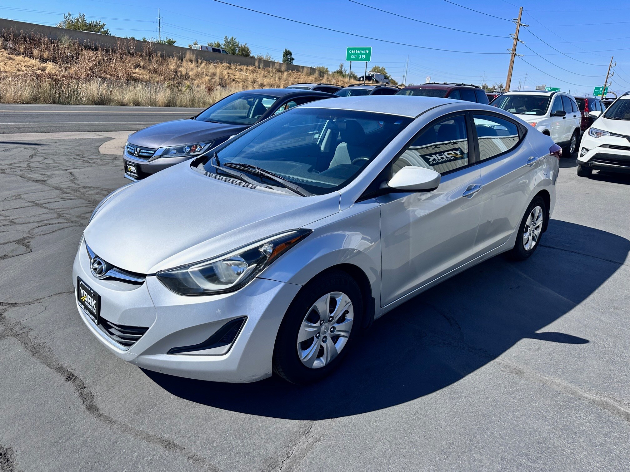 2016 Hyundai Elantra SE photo 2
