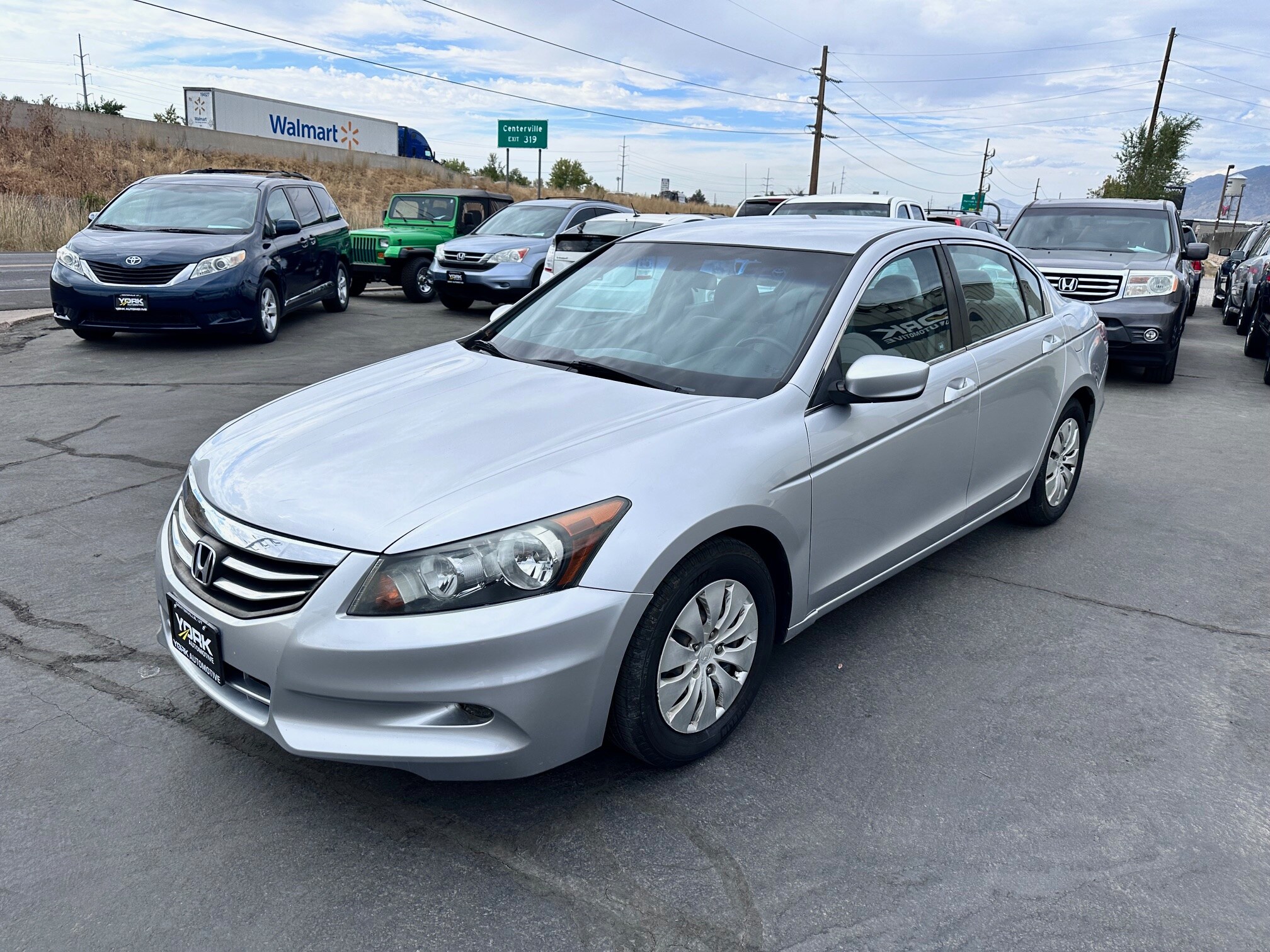 2012 Honda Accord LX photo 2