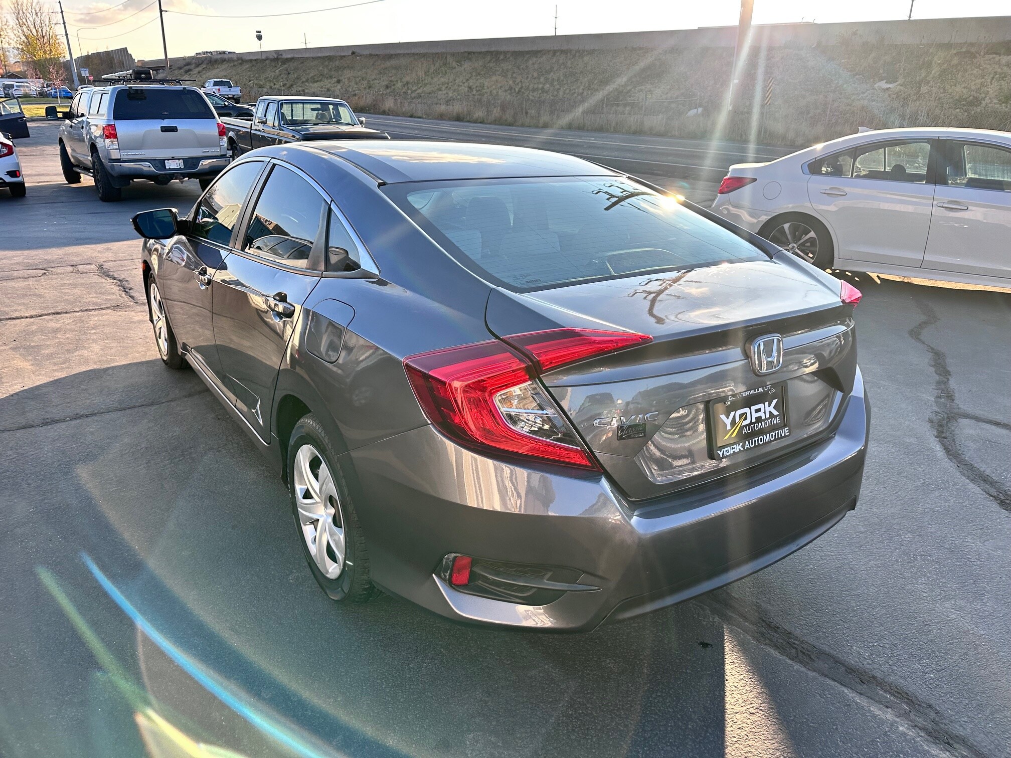 2018 Honda Civic LX photo 4