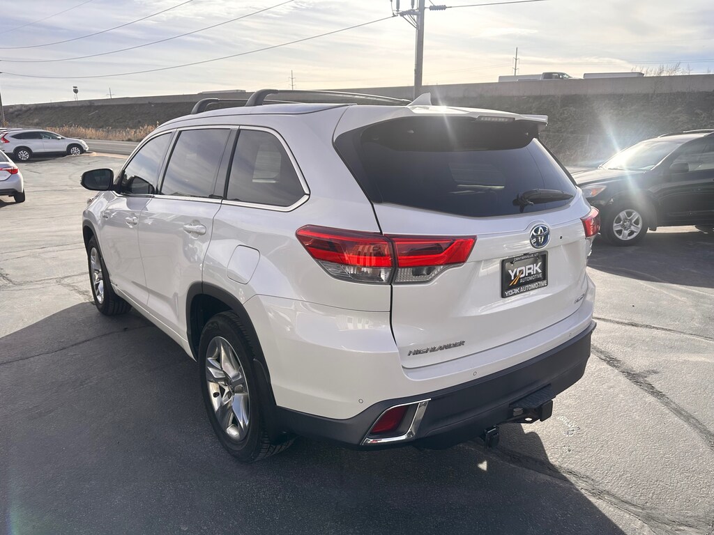 Used 2018 Toyota Highlander Hybrid Limited V6 SUV