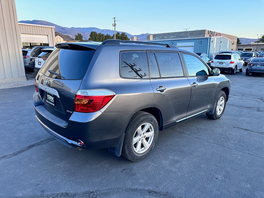 Used 2010 Toyota Highlander Base V6 SUV