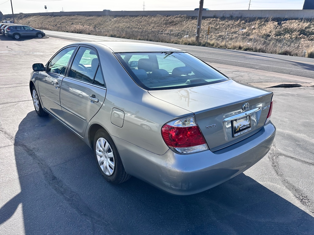 Used 2005 Toyota Camry LE Sedan