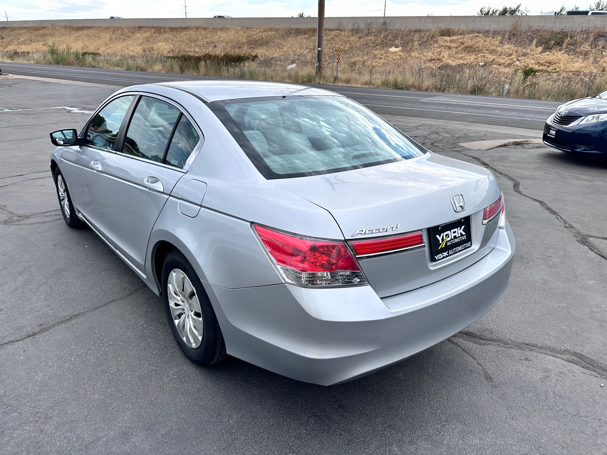 2012 Honda Accord LX photo 4