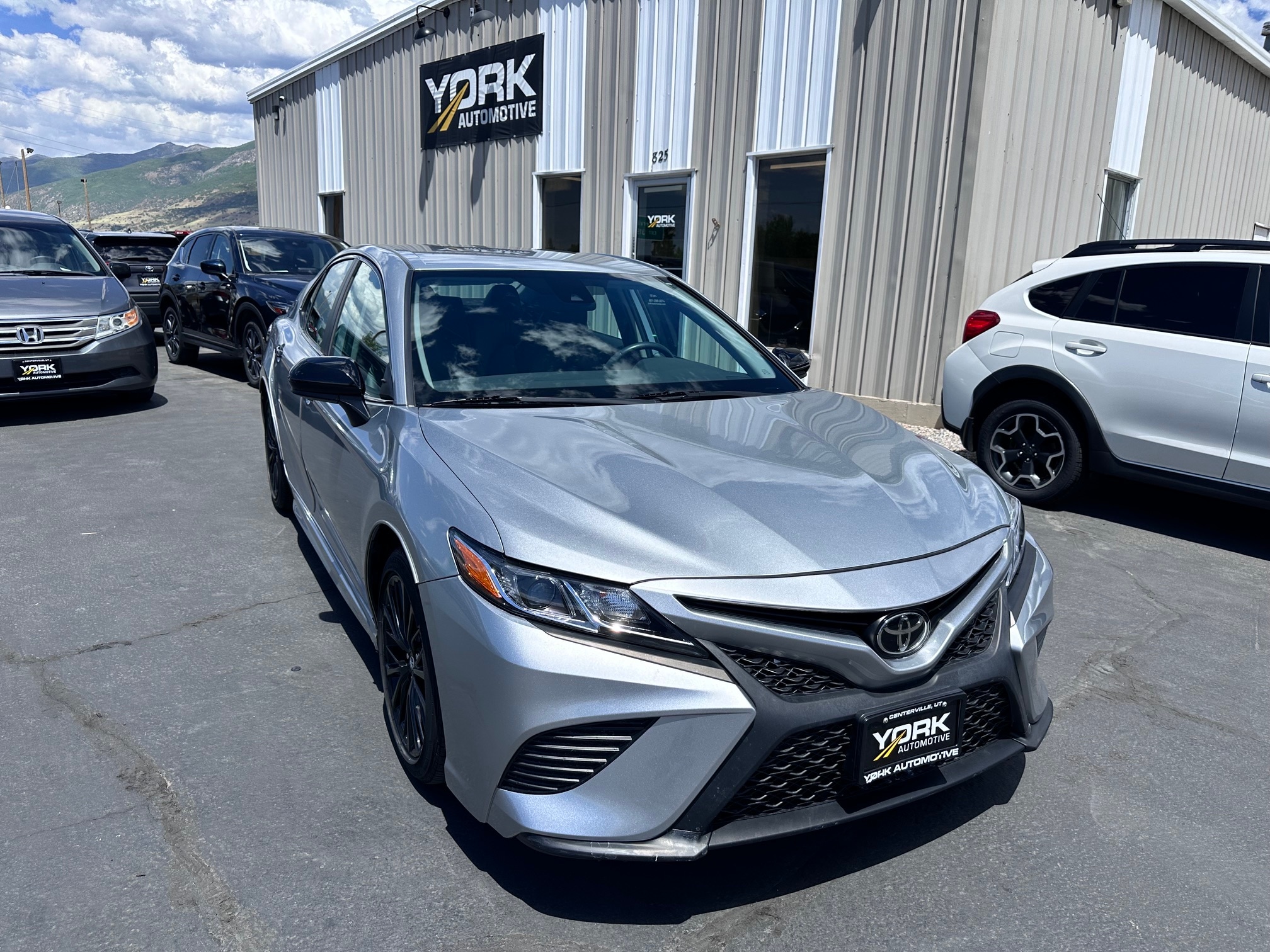 2019 Toyota Camry 2.5 Auto SE's photo