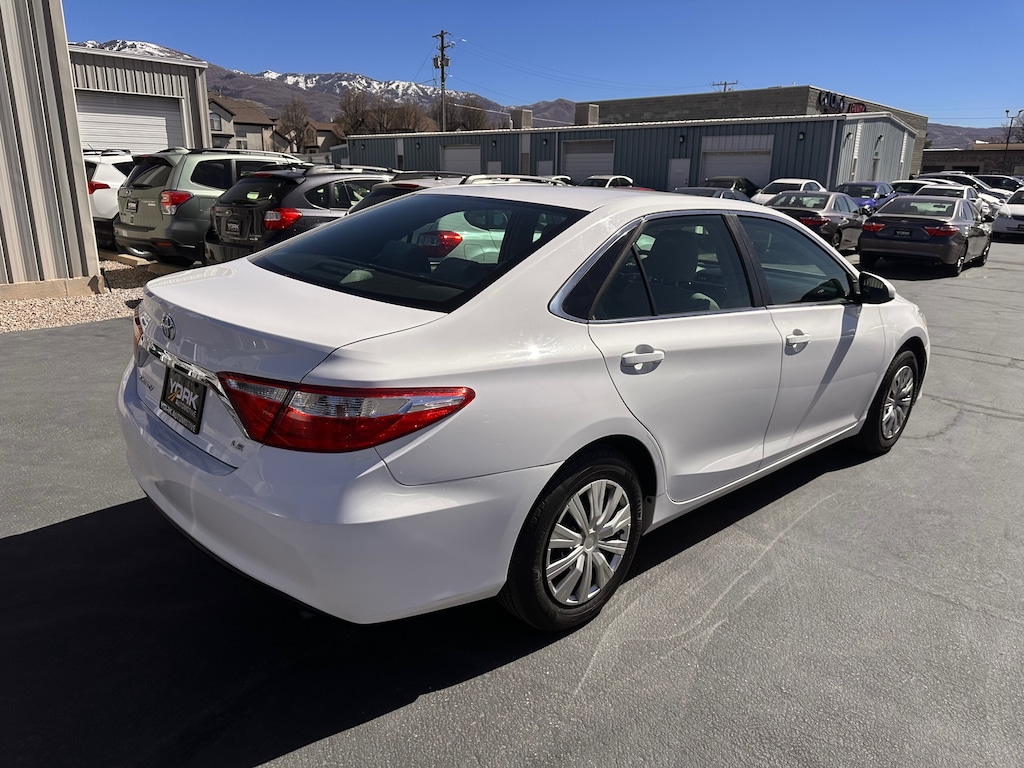 Used 2015 Toyota Camry LE Sedan