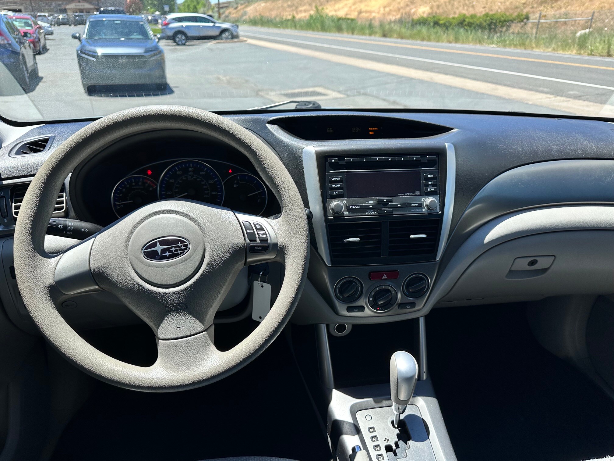 2011 Subaru Forester X - Photo 6