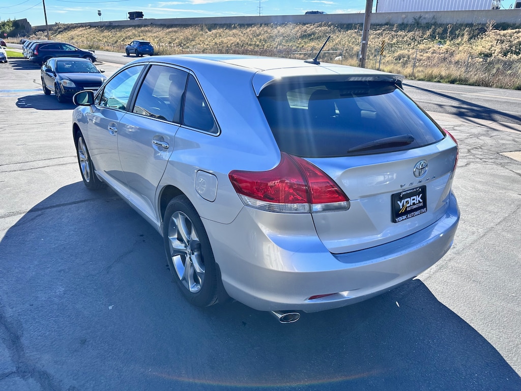 Used 2011 Toyota Venza V6 AWD Crossover