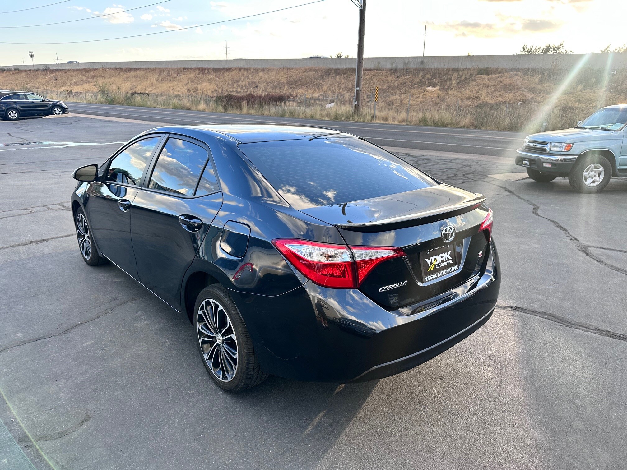 2014 Toyota Corolla Plus photo 4