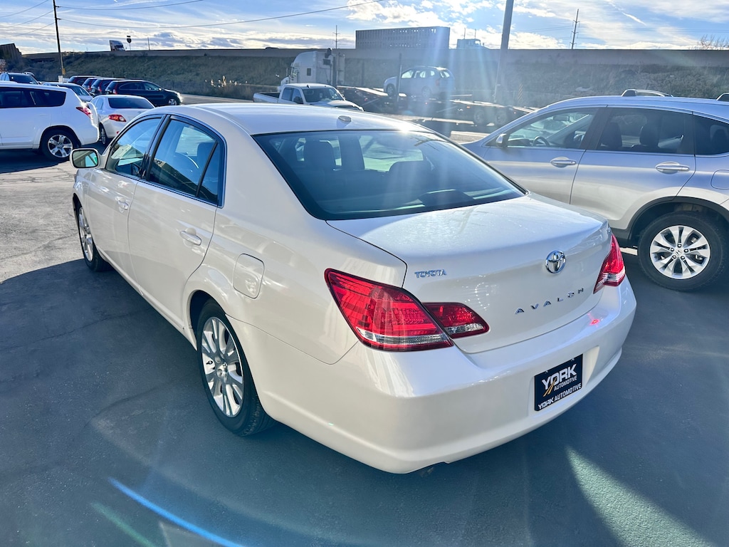 Used 2010 Toyota Avalon XLS Sedan