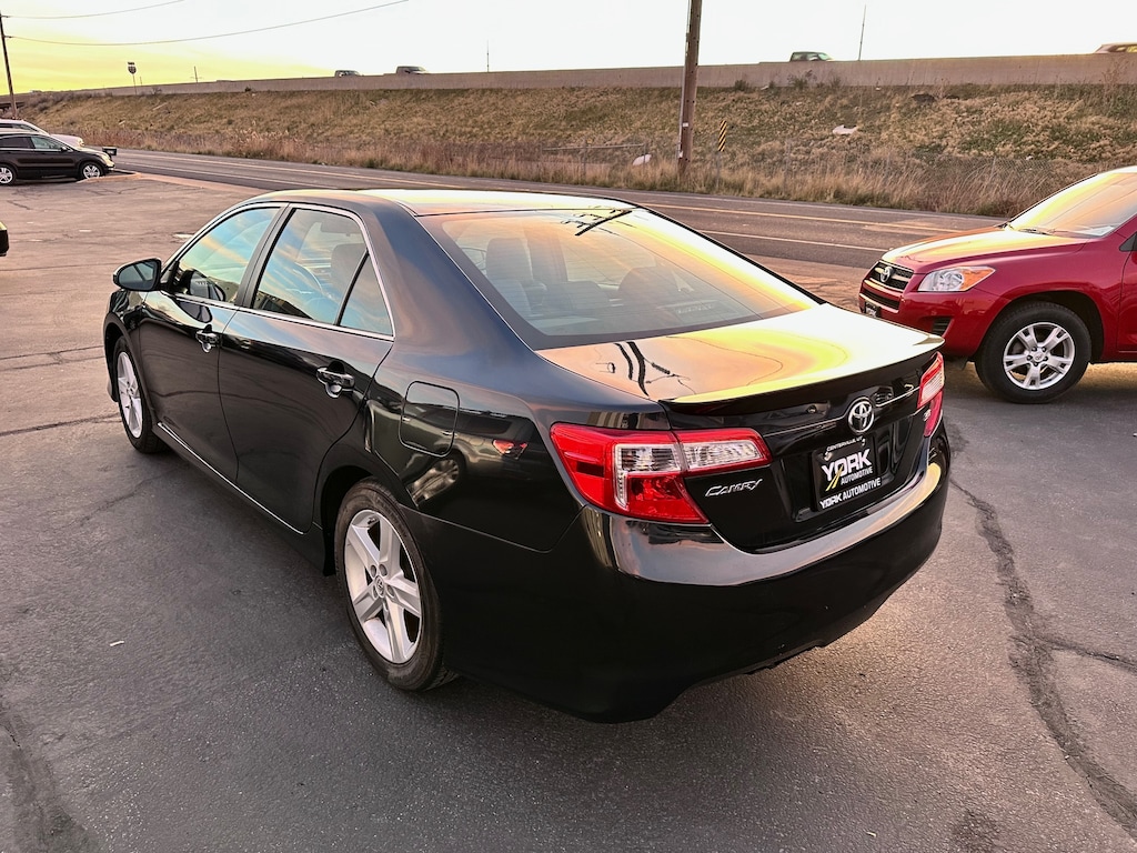 Used 2014 Toyota Camry SE (2014.5) Sedan