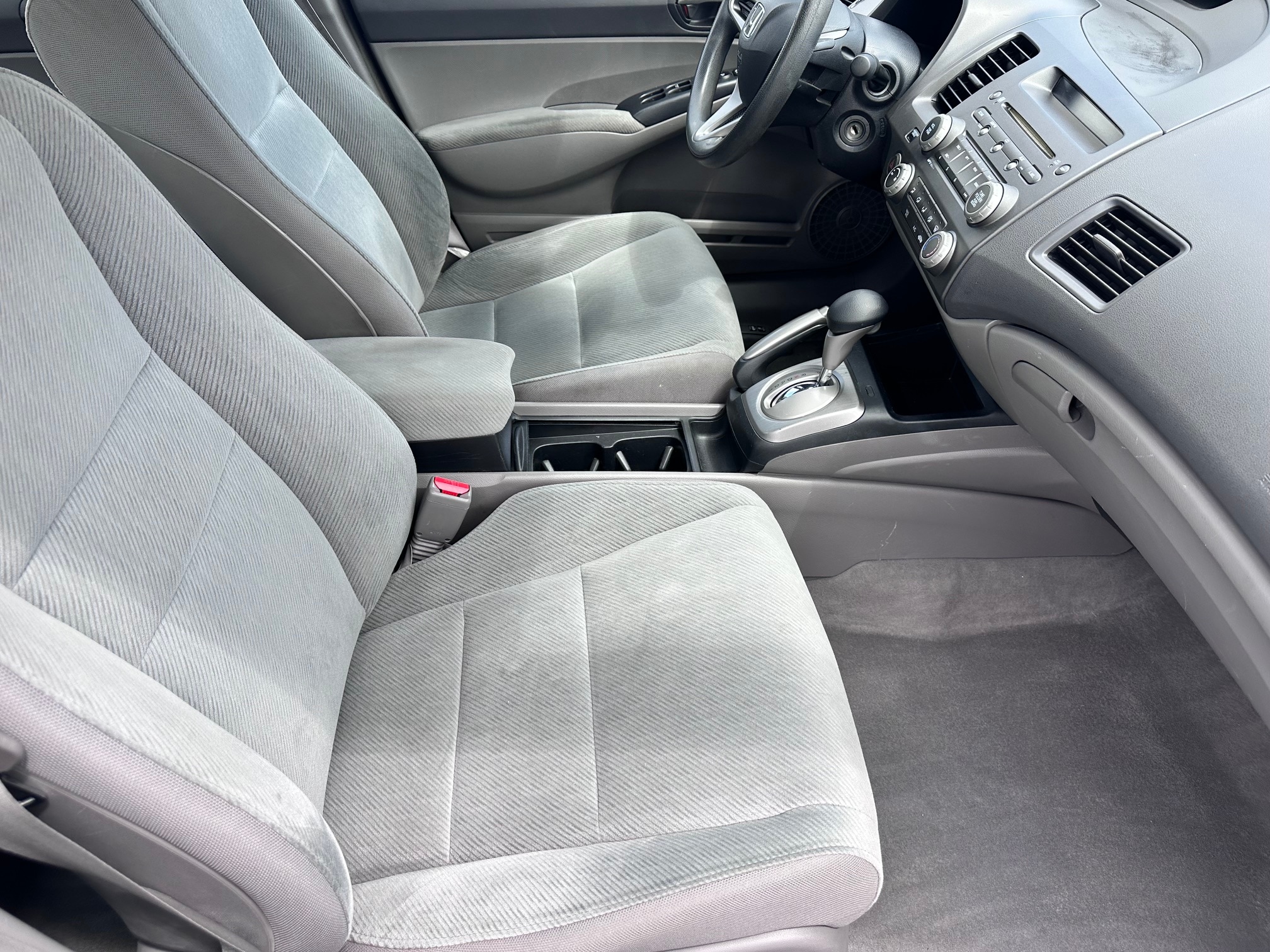 2011 Honda Civic LX - Photo 9