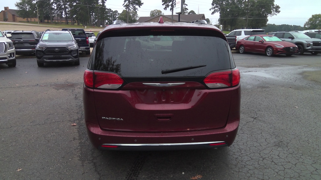 Used 2018 Chrysler Pacifica Touring L Plus