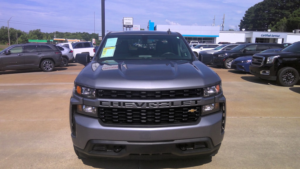 Used 2020 Chevrolet Silverado 1500 Custom Truck