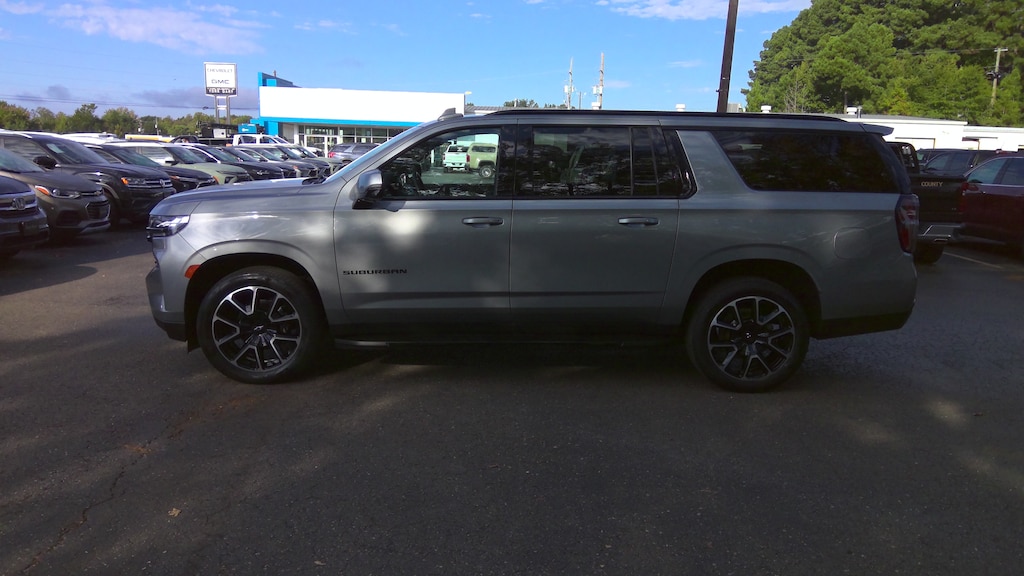 Used 2023 Chevrolet Suburban RST SUV
